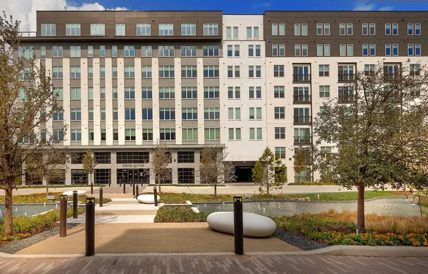 $2,142 | 8900 Six Pines Drive, Unit 662, The Woodlands, TX 77380