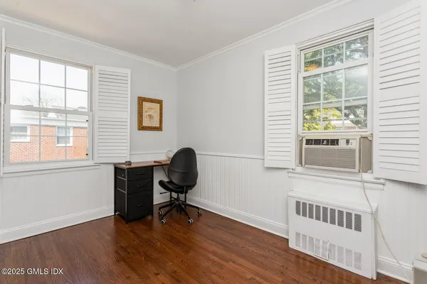 $1,100,000 | 84 Putnam Park, Greenwich, CT 06830