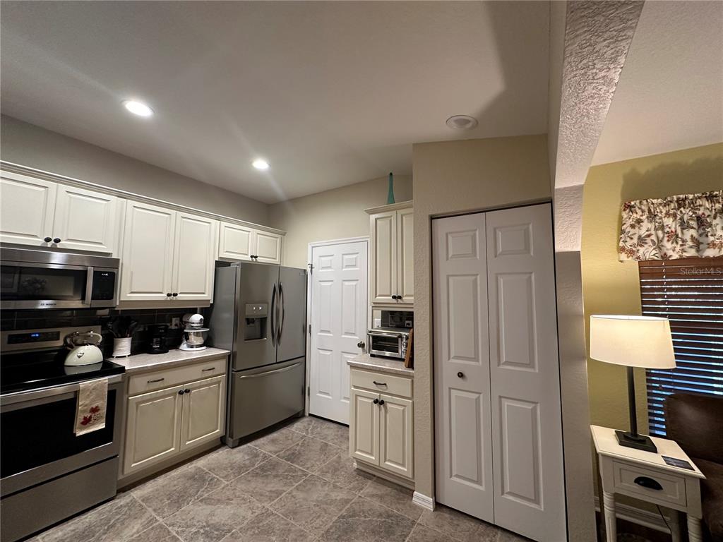 8649 Southwest 108th Ln Road Ocala, FL 34481 - Photo 45 of 72 KITCHEN