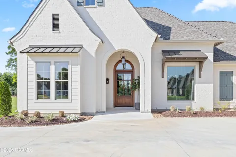$900,000 | 201 Greyford Drive, Lafayette, LA 70503