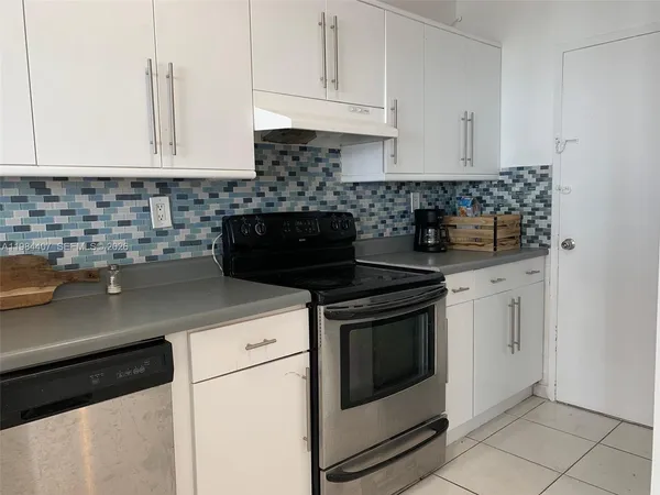 a view of a walk in closet