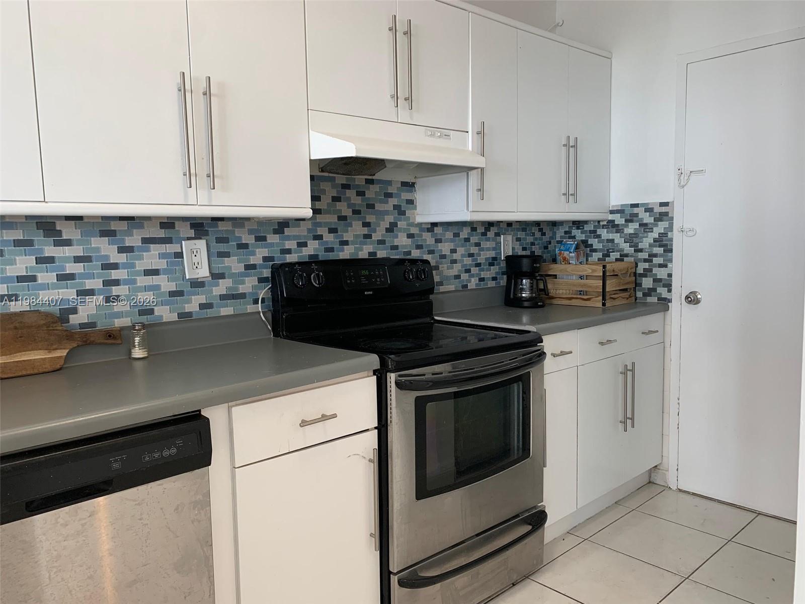 100 Lincoln Road, Unit 1203 Miami Beach, FL 33139 - Photo 11 of 22