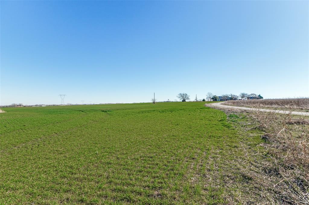453 County Road 371 Anna, TX 75409 - Photo 3 of 26 a view of an ocean