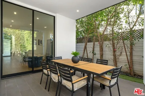 $3,999,000 | 462 North Croft Avenue, Los Angeles, CA 90048