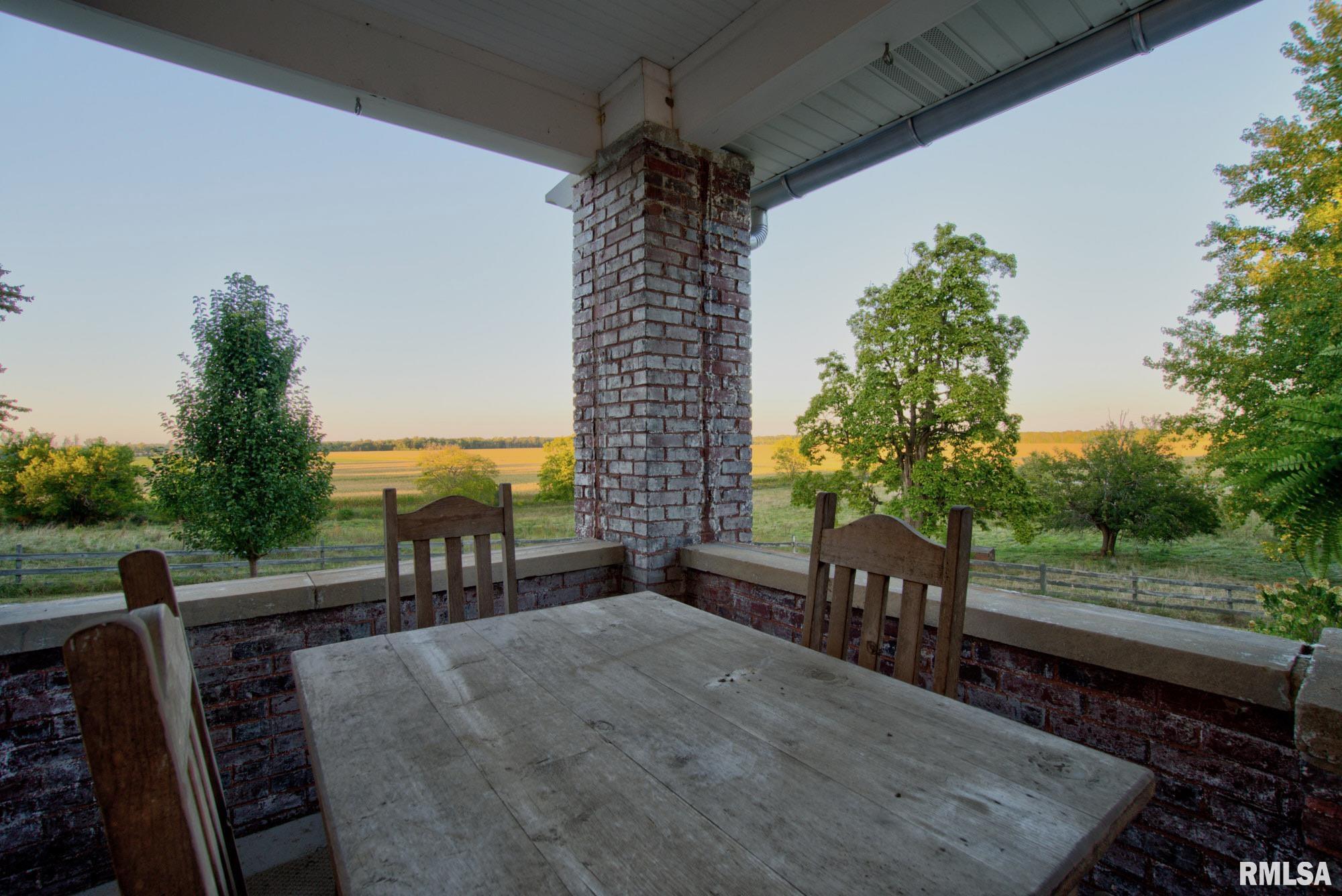 2021 Oglesby Road Harrisburg, IL 62946 - Photo 14 of 87