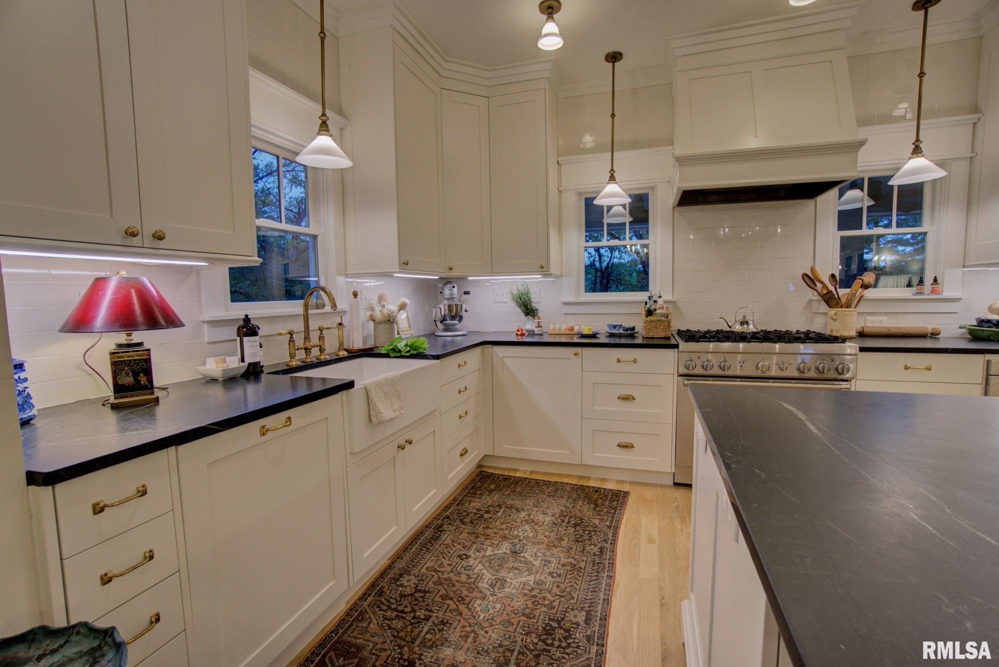 2021 Oglesby Road Harrisburg, IL 62946 - Photo 30 of 87