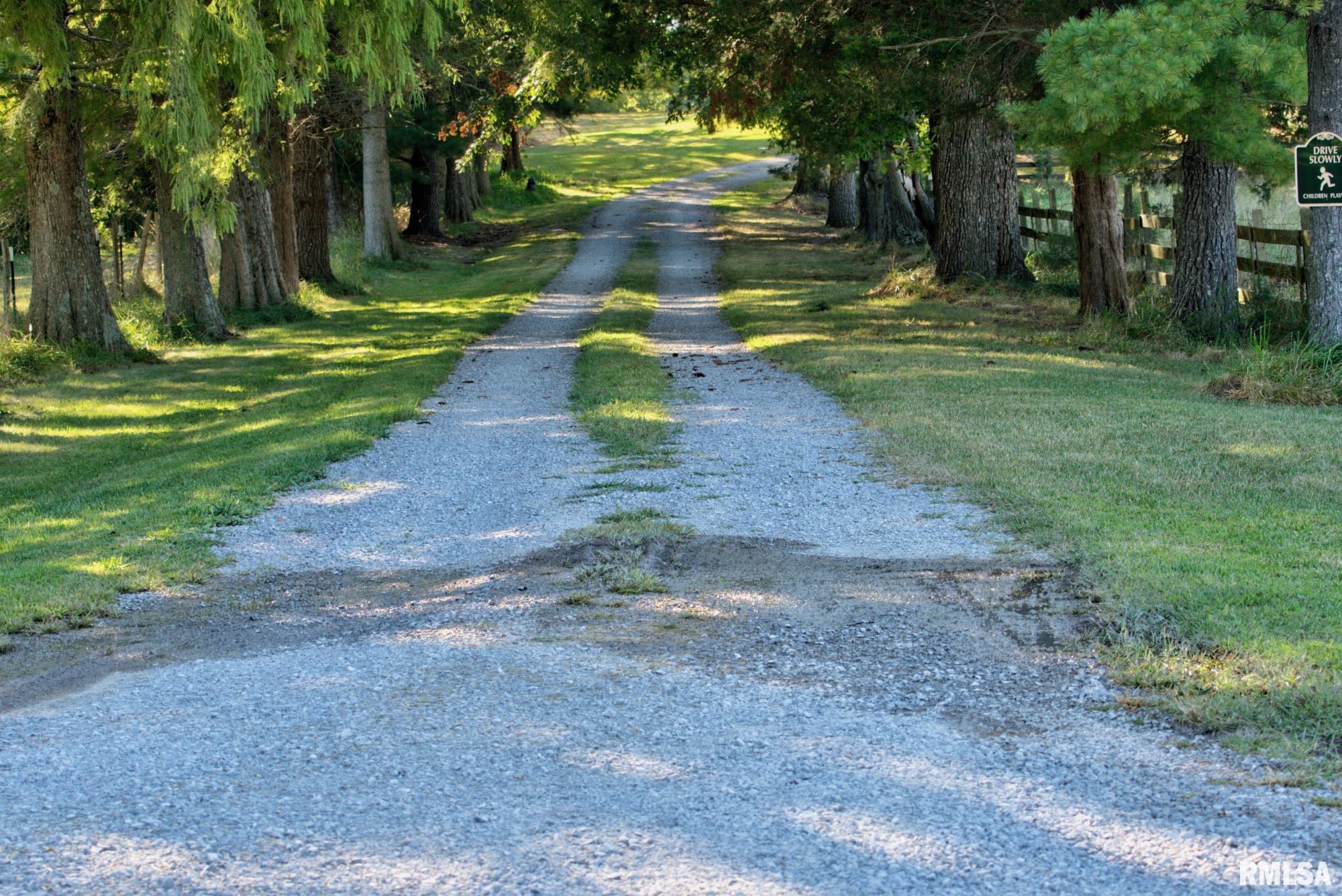 2021 Oglesby Road Harrisburg, IL 62946 - Photo 4 of 87