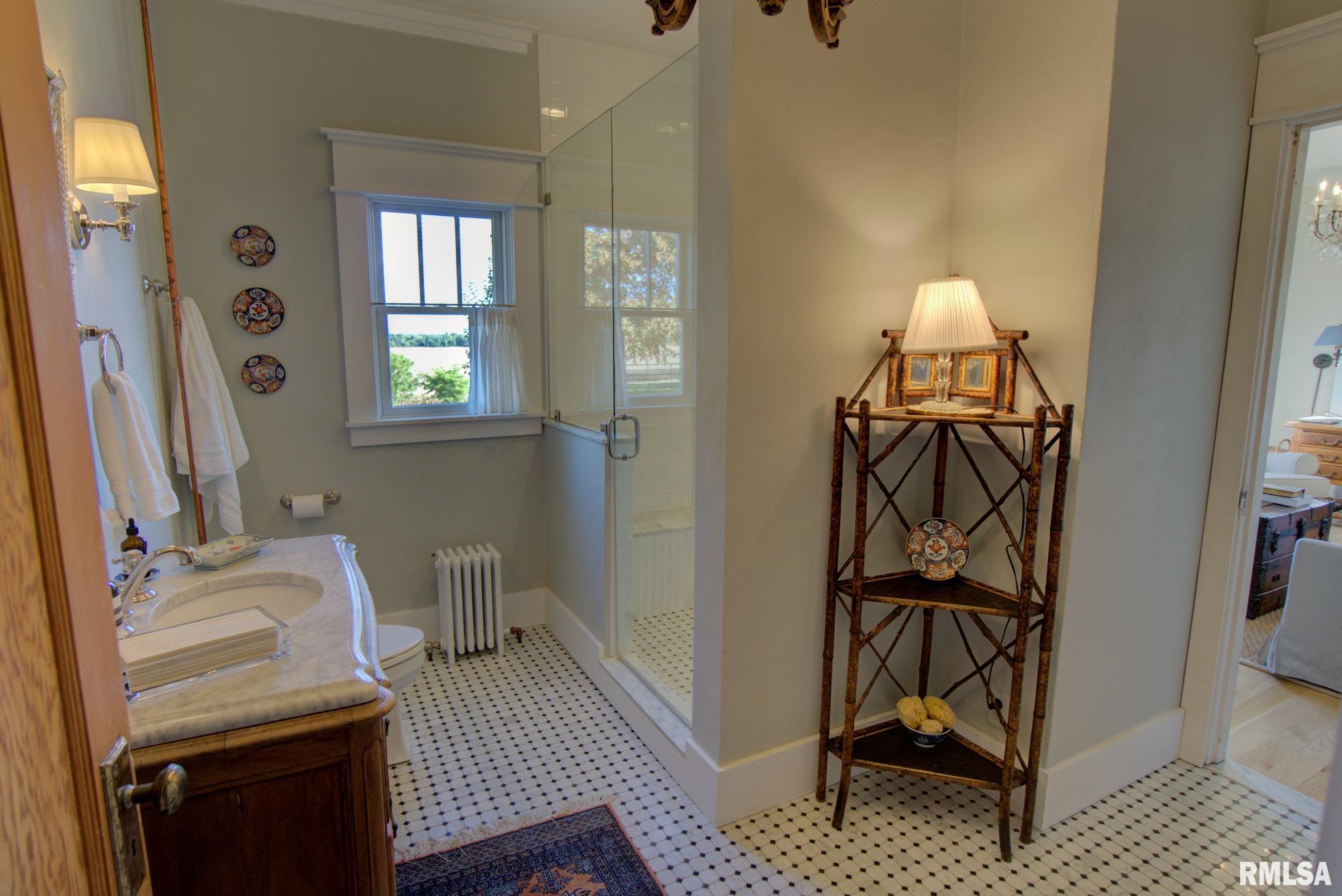 2021 Oglesby Road Harrisburg, IL 62946 - Photo 42 of 87