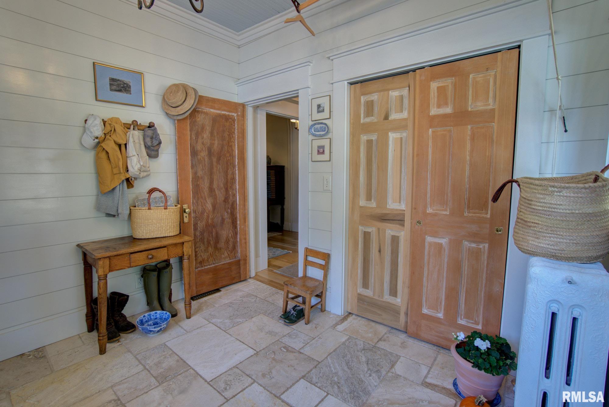 2021 Oglesby Road Harrisburg, IL 62946 - Photo 49 of 87