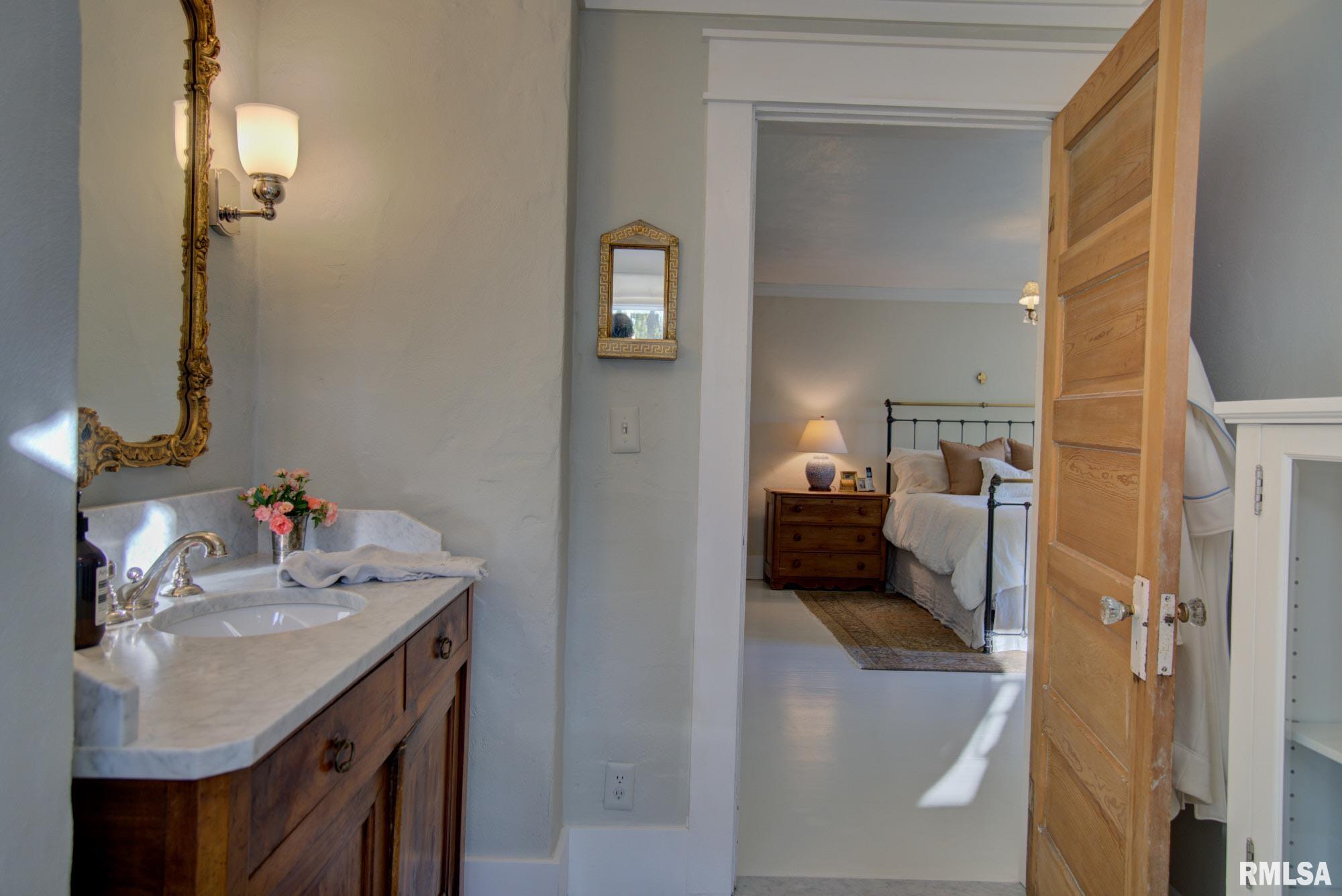 2021 Oglesby Road Harrisburg, IL 62946 - Photo 58 of 87