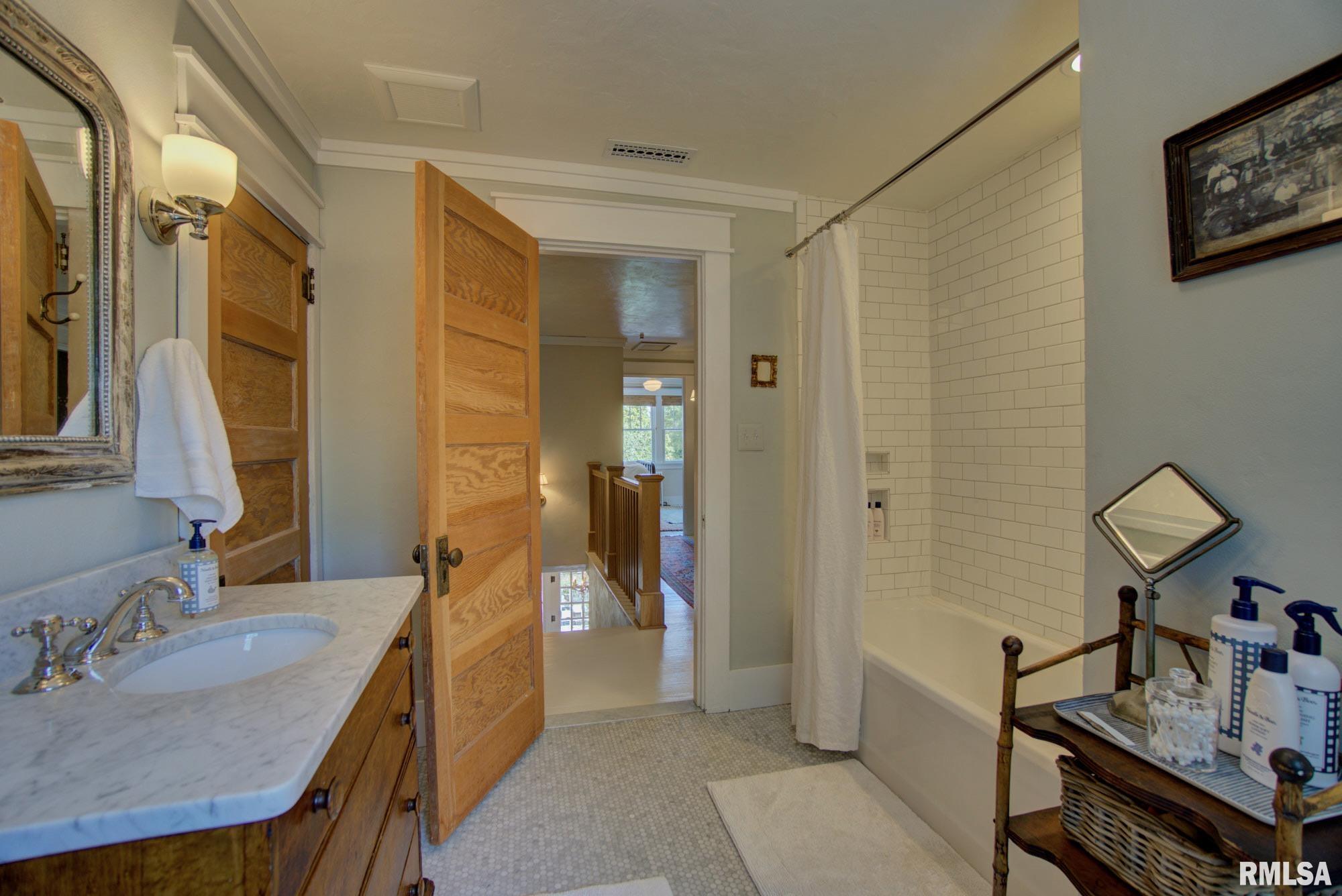 2021 Oglesby Road Harrisburg, IL 62946 - Photo 70 of 87