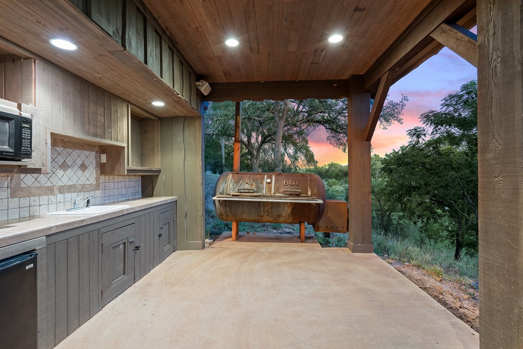 4455 Morris Ranch Road Fredericksburg, TX 78624 - Photo 11 of 74 Gallery Image 11