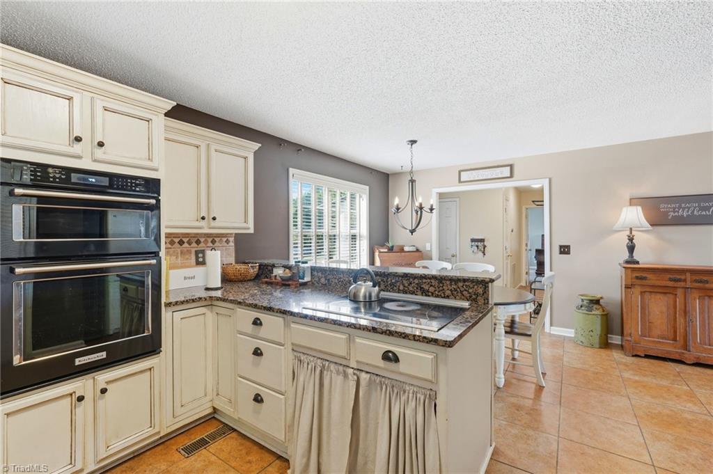 169 Ben Smith Road Kernersville, NC 27284 - Photo 14 of 49