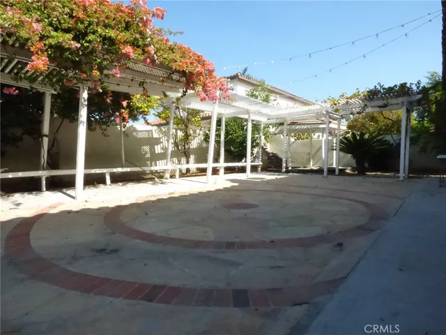 a view of outdoor space