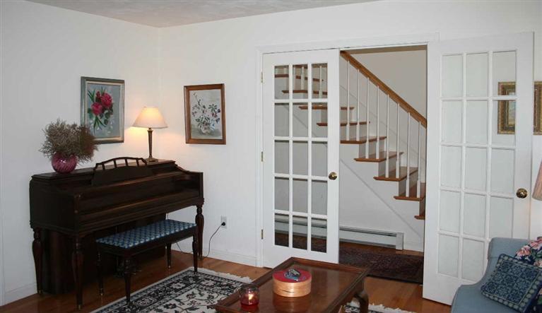 28 Seavers Road Orleans, MA 02653 - Photo 5 of 16 a living room with furniture