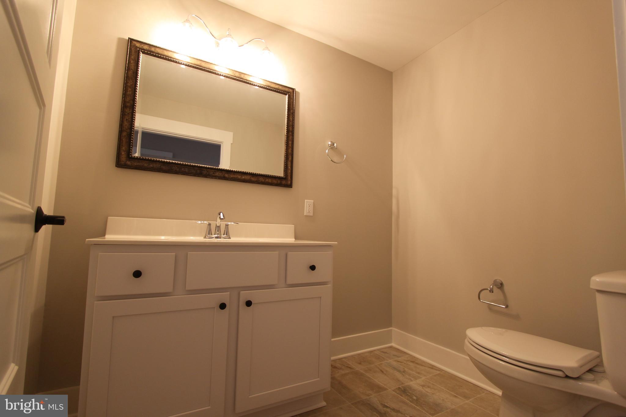 28049 Strawberry Hill Road Rhoadesville, VA 22542 - Photo 29 of 32 Hall bath