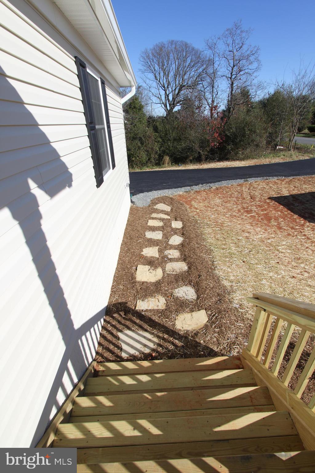 28049 Strawberry Hill Road Rhoadesville, VA 22542 - Photo 8 of 32 Gallery Image 8