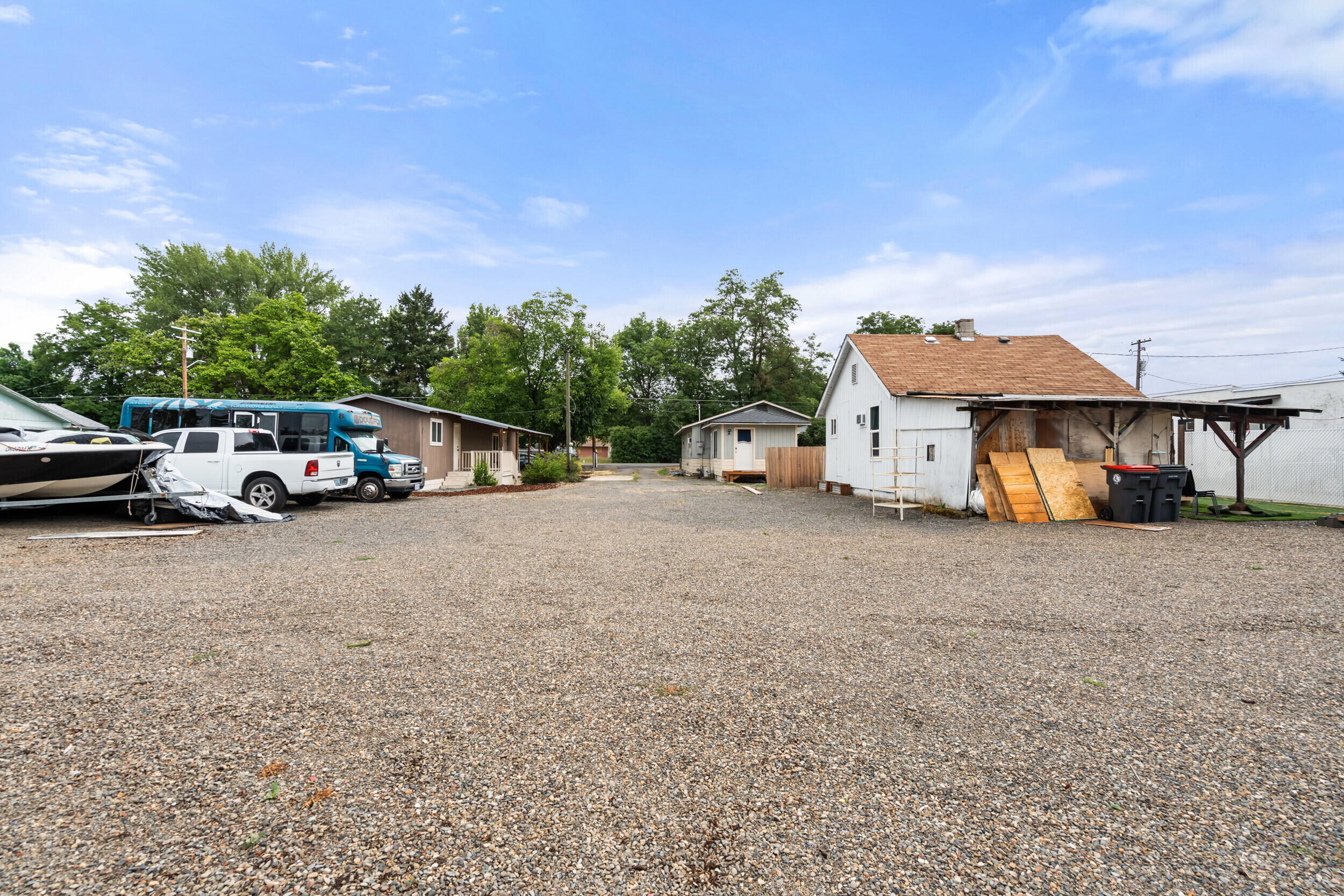 2921 Table Rock Road Medford, OR 97501 - Photo 10 of 15 2_2921 table rock rd-01
