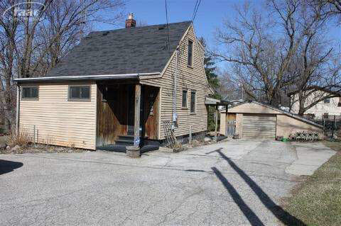 3422 Beveridge Road Flint, MI 48532 - Photo 1 of 22 20145022.JPG