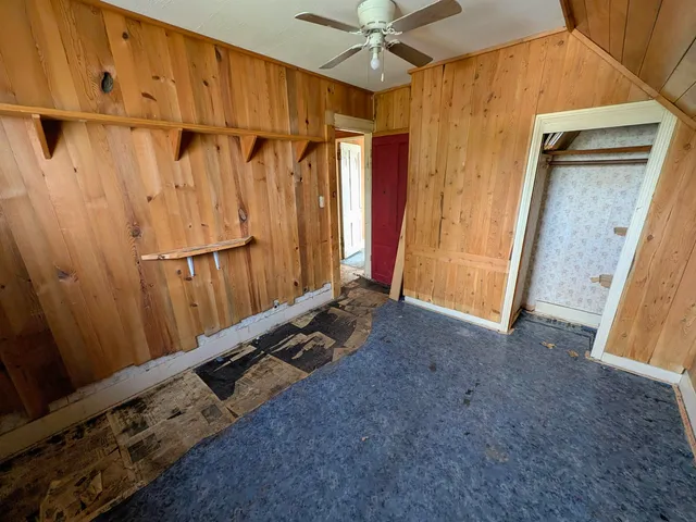 $55,000 | 1607 6th Street East, Ashland, WI 54806