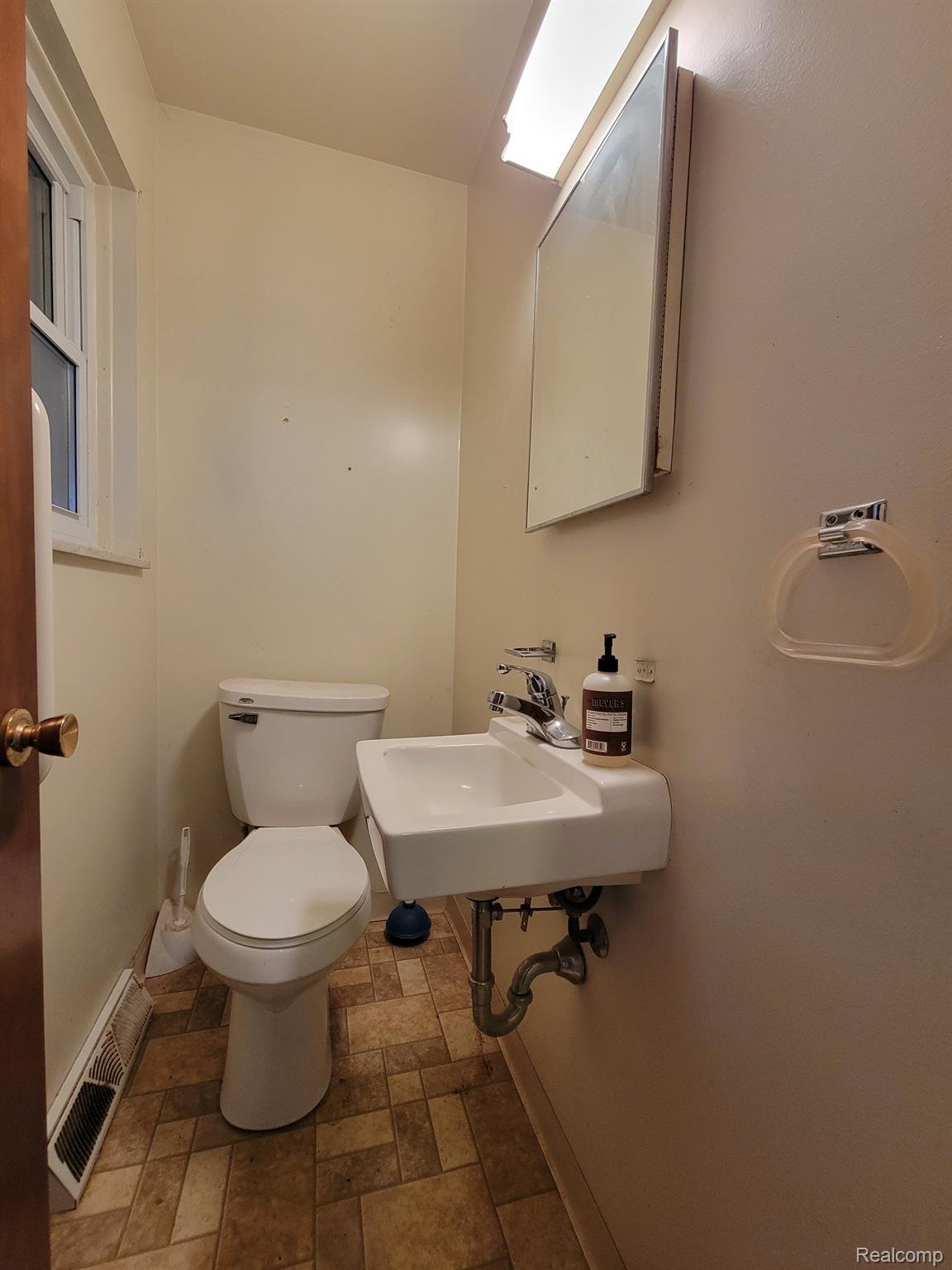 1439 Butcher Road Fenton, MI 48430 - Photo 22 of 26 Gallery Image 22