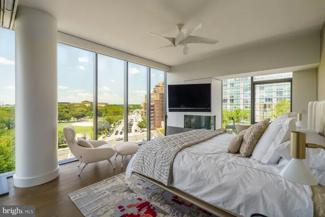 $2,950,000 | 2100 Hamilton Street, Unit 6A, Philadelphia, PA 19130