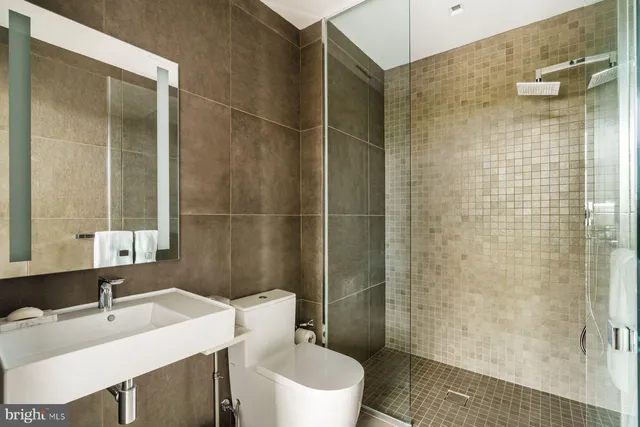 $2,950,000 | 2100 Hamilton Street, Unit 6A, Philadelphia, PA 19130