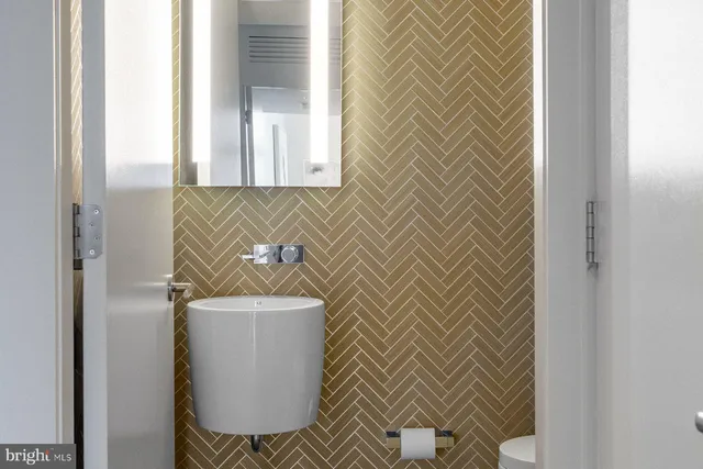 $2,950,000 | 2100 Hamilton Street, Unit 6A, Philadelphia, PA 19130