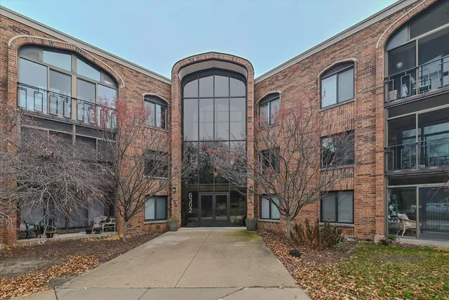 $260,000 | 6302 Mineral Point Road, Unit 321, Madison, WI 53705