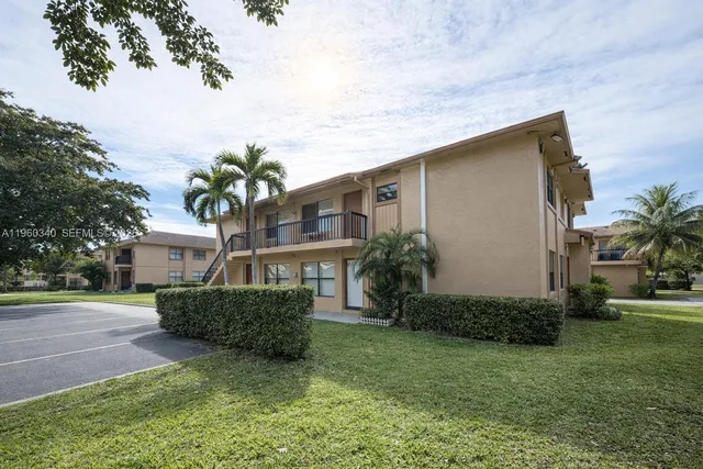 $285,000 | 2530 West 67th Place, Unit 1229, Hialeah, FL 33016