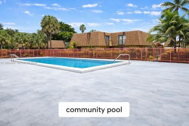 $285,000 | 2530 West 67th Place, Unit 1229, Hialeah, FL 33016