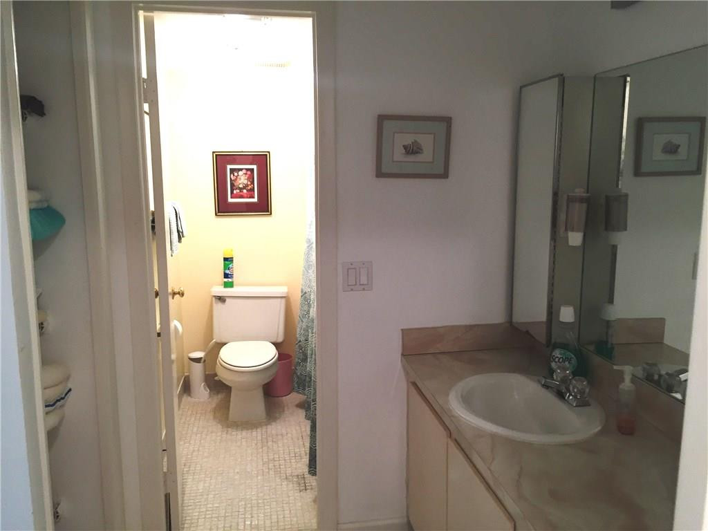 370 Racquet Club Road, Unit 102 Weston, FL 33326 - Photo 13 of 18 Photo 13