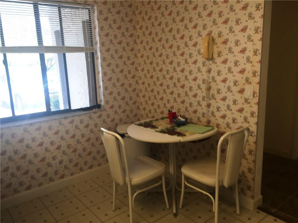 370 Racquet Club Road, Unit 102 Weston, FL 33326 - Photo 8 of 18 Photo 8