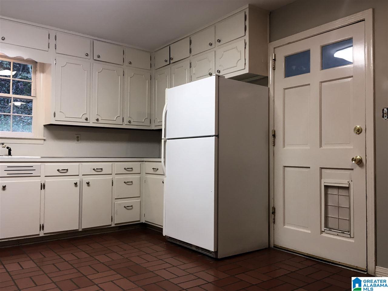 3335 Brookwood Road Birmingham, AL 35223 - Photo 12 of 33