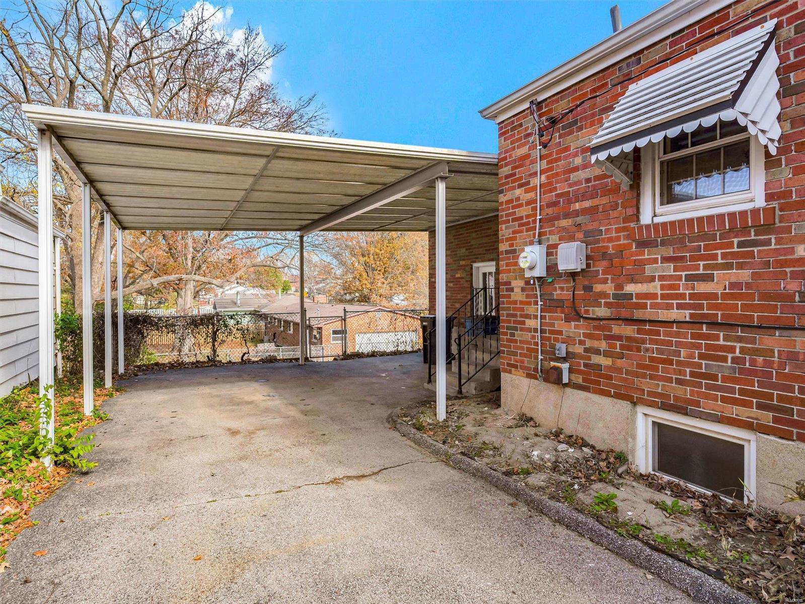 6003 Heege Road St. Louis, MO 63123 - Photo 4 of 28 Gallery Image 4