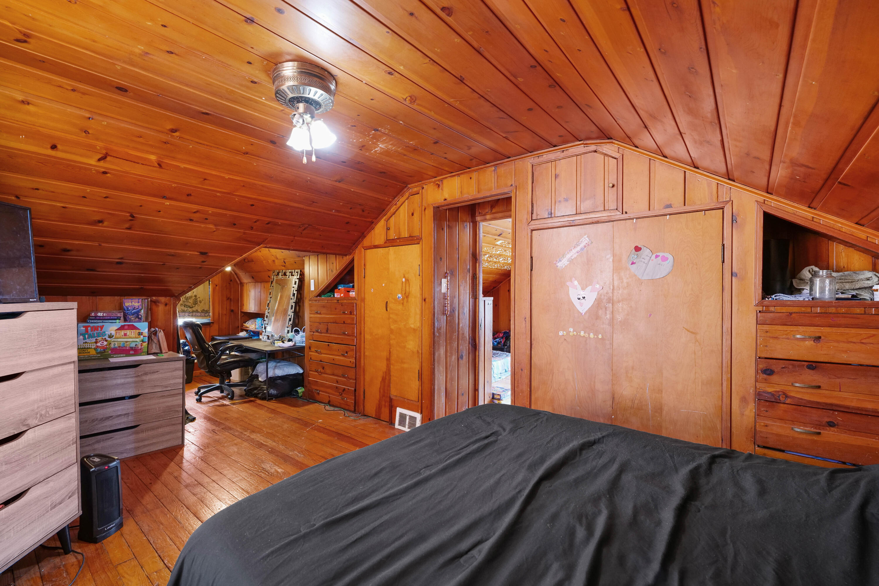 12261 Lansdowne Street Detroit, MI 48224 - Photo 10 of 22 P1034851_0016