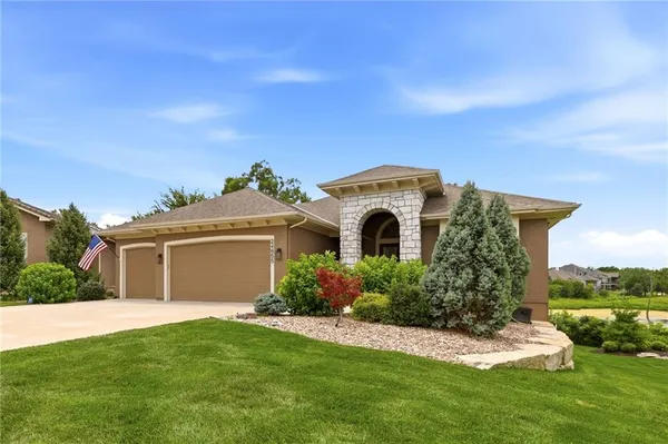 $915,000 | 24855 West 95th Terrace, Lenexa, KS 66227