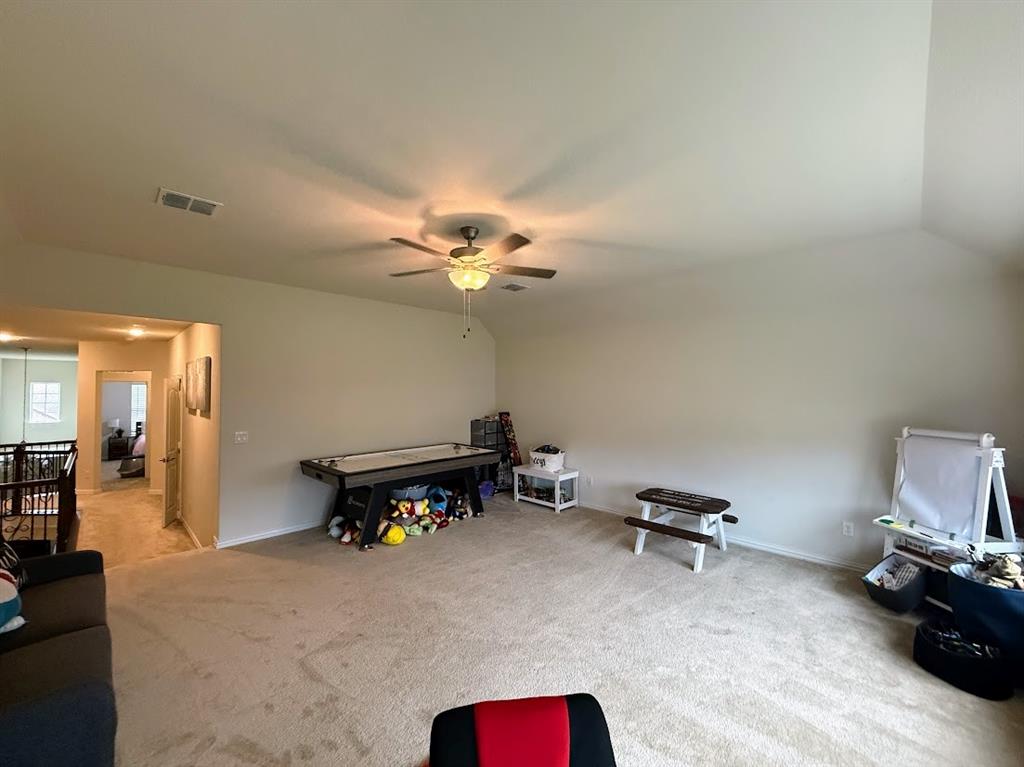 1109 Pinnacle Ridge Road Fort Worth, TX 76052 - Photo 24 of 40 a living room with furniture