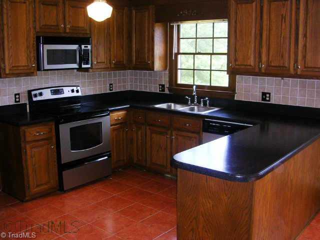 1007 Greenhurst Road Winston-Salem, NC 27104 - Photo 5 of 8 Other.
