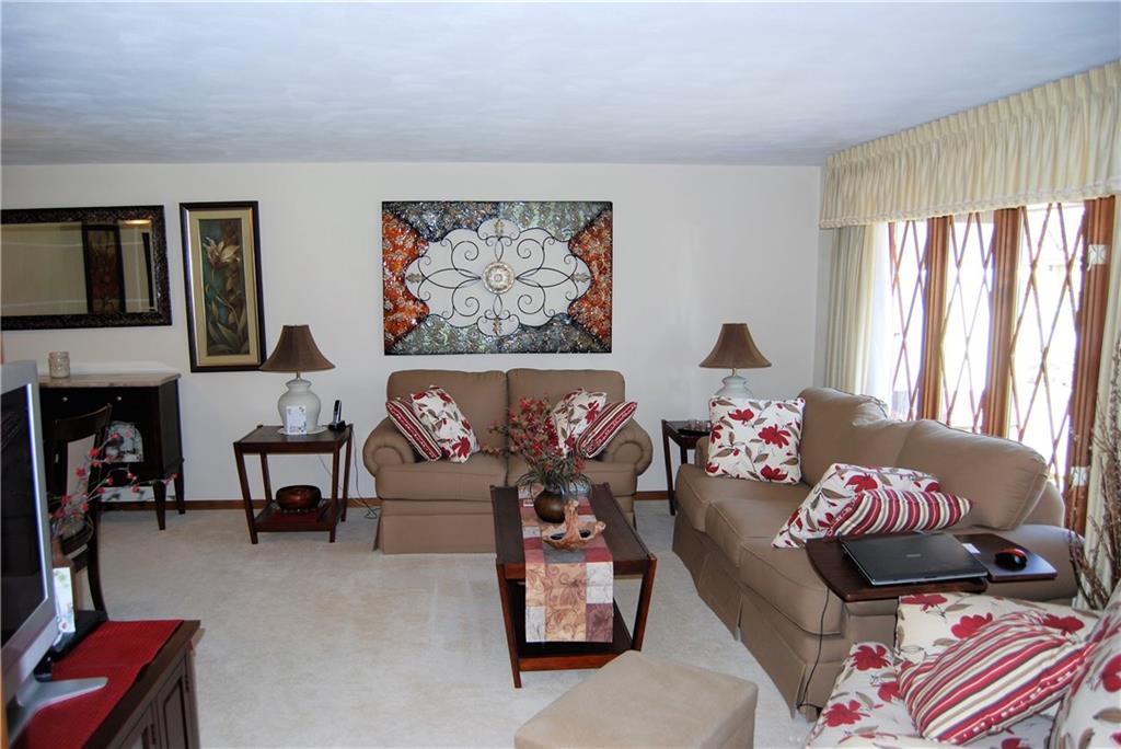 21 South Lansdown Way Anderson, IN 46012 - Photo 3 of 28 Gallery Image 3