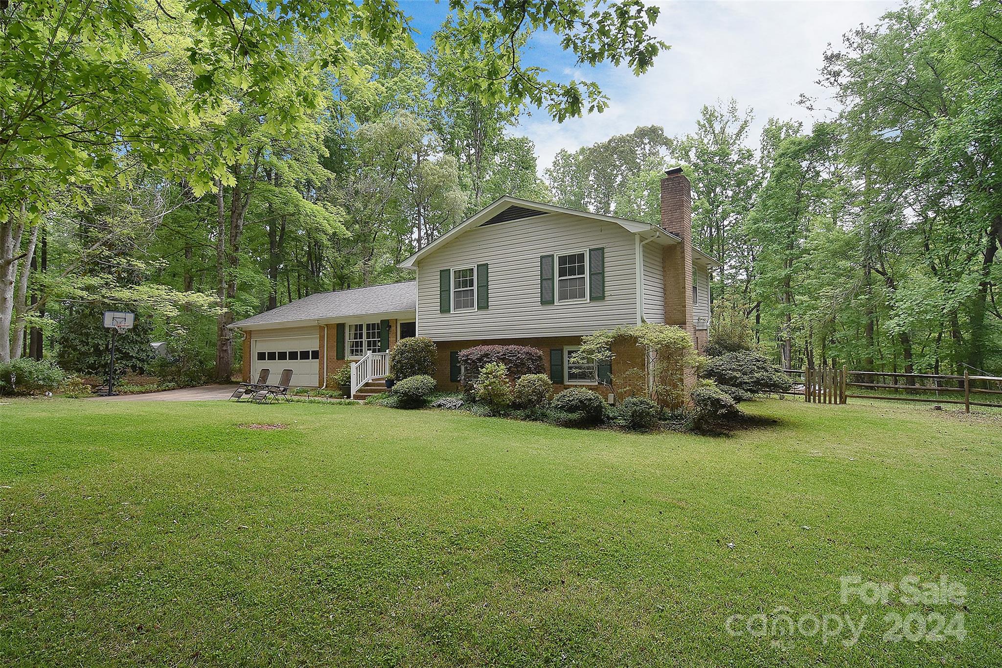 200 Yamasee Road Waxhaw, NC 28173 - Photo 2 of 35 Gallery Image 2