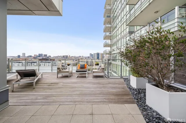 $2,095,000 | 738 Long Bridge Street, Unit 915, San Francisco, CA 94158