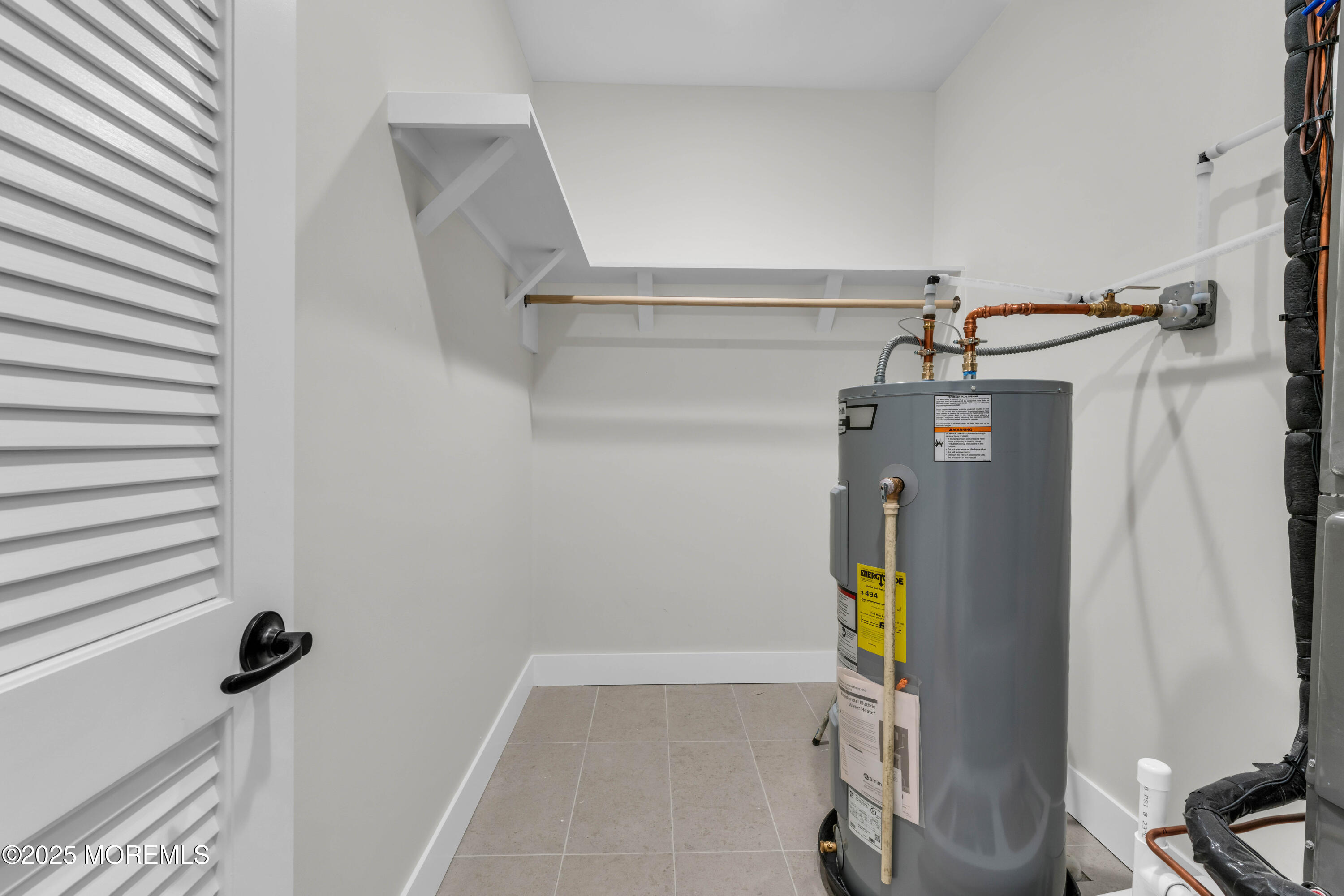 7 Broad Street, Unit 2 Red Bank, NJ 07701 - Photo 12 of 23 a view of small space