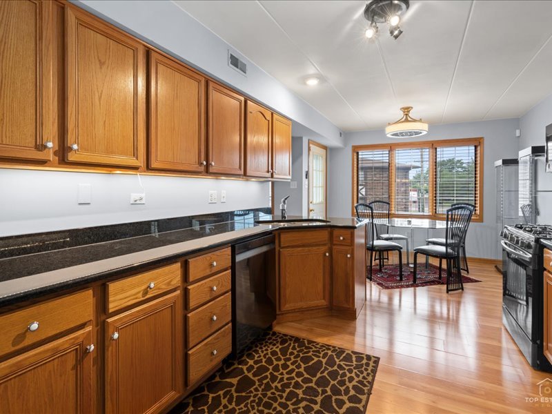 10600 SW Highway, Unit 303A Chicago Ridge, IL 60415 - Photo 5 of 22 Gallery Image 5