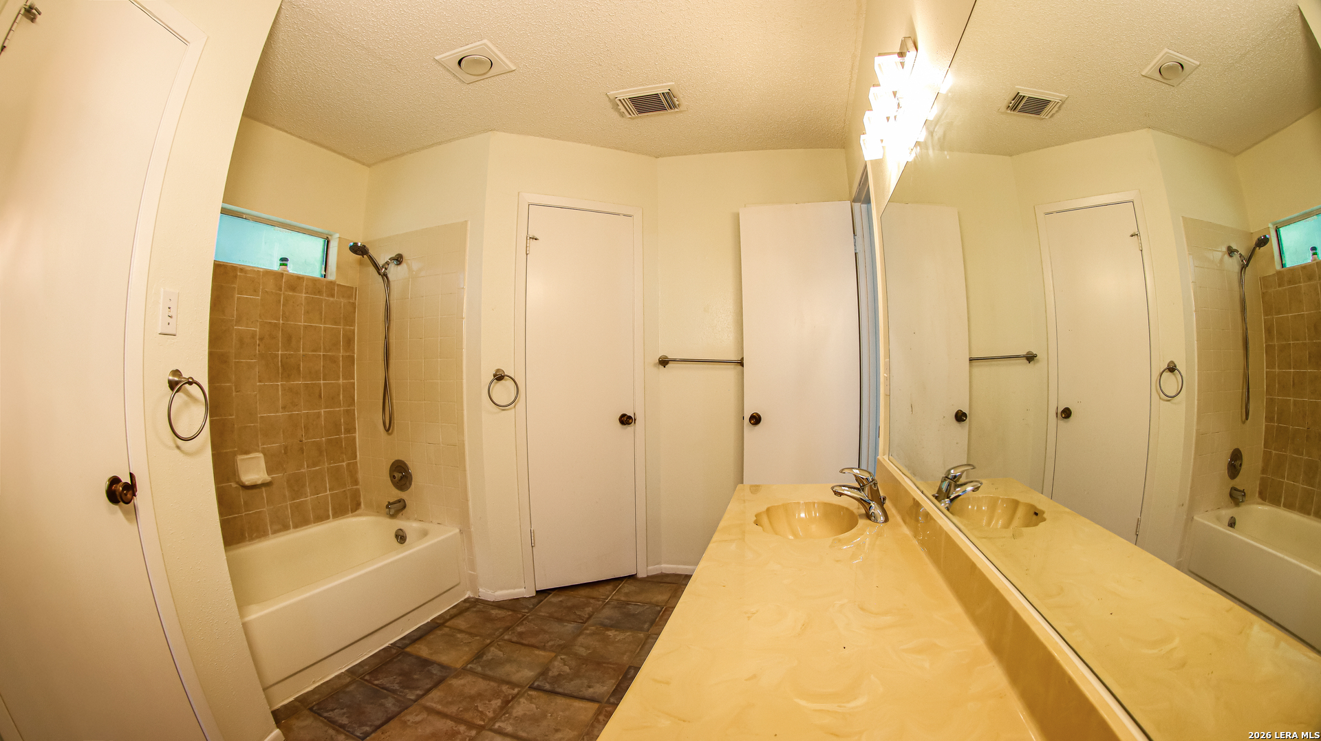 7147 Comanche Ridge Drive Converse, TX 78109 - Photo 11 of 13 Gallery Image 11