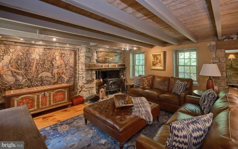 $2,395,000 | 5960 Honey Hollow Road, Doylestown, PA 18902