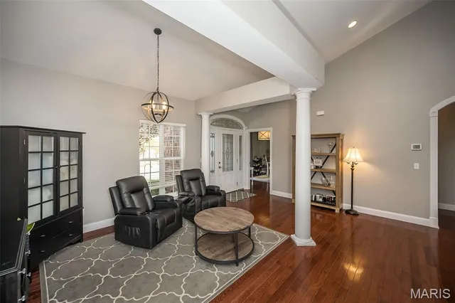 $689,900 | 628 Tanya Ct Drive, St. Louis, MO 63129