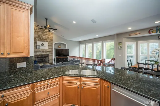 $689,900 | 628 Tanya Ct Drive, St. Louis, MO 63129