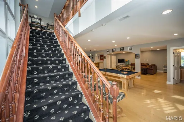 $689,900 | 628 Tanya Ct Drive, St. Louis, MO 63129