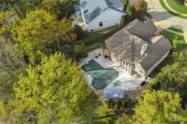 $689,900 | 628 Tanya Ct Drive, St. Louis, MO 63129